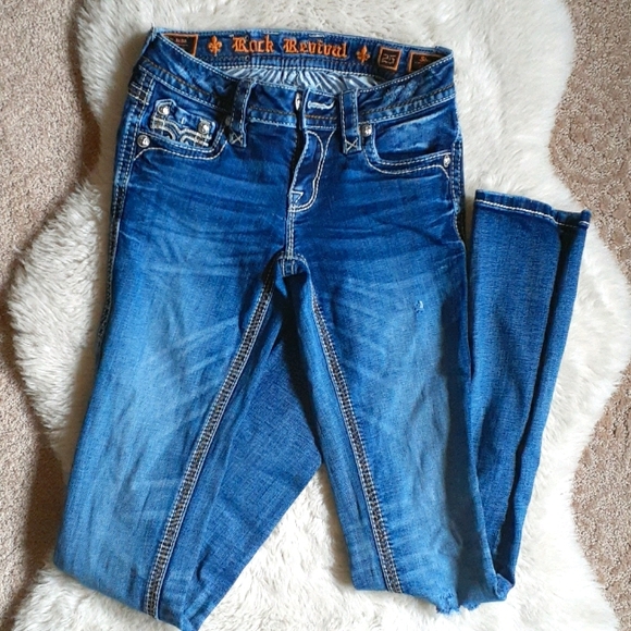 Rock Revival Jeans - Picture 4 of 12